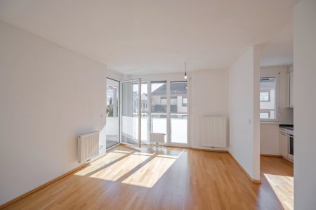 2-Zimmer Neubauwohnung mit Balkon und Tiefgaragenstellplatz! in bester Lage!