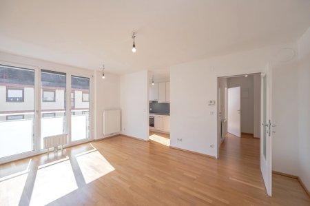 2-Zimmer Neubauwohnung mit Balkon und Tiefgaragenstellplatz! in bester Lage!