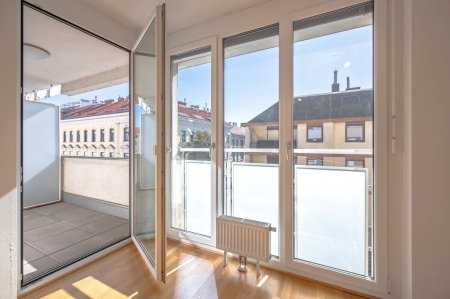 2-Zimmer Neubauwohnung mit Balkon und Tiefgaragenstellplatz! in bester Lage!