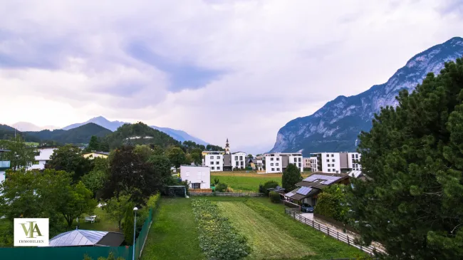 Gut geschnittene 3,5-Zimmer-Wohnung mit Balkon (Wohnfläche insg. ca. 65 m²) samt Garagenbox in Völs zu verkaufen - Titelbild