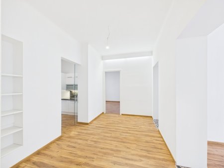 WGs aufgepasst - Geräumige großzügige 4 Zimmer-Wohnung in zentraler Lage in Linz ab sofort zu vermieten