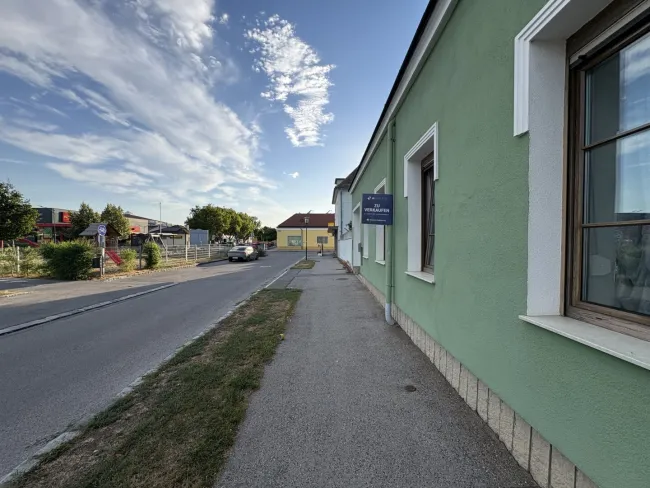 Fassade gedämmt, 3-fach Kunststofffenster, Penny & Spielplatz/Park gleich gegenüber)