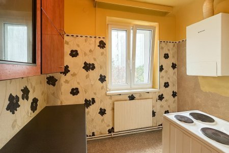 ***Sanierungsbedürftige 2,5 Zimmer-Wohnung nahe Brunnenmarkt***