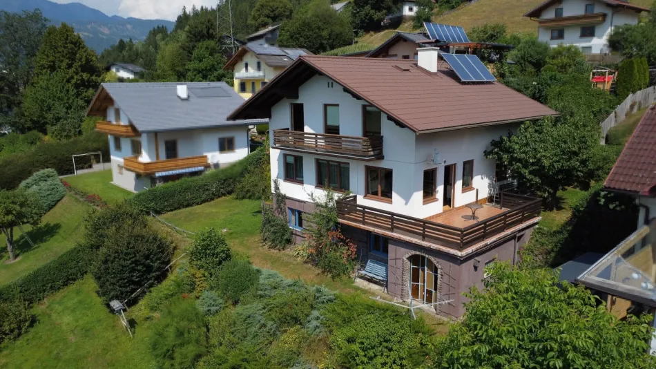 Sonnige Ruhelage mit traumhaftem Weitblick – Wohnhaus in Döllach - Titelbild