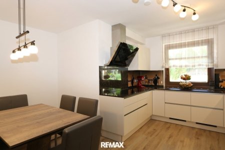Moderne 4-Zi-EG-Wohnung in Villach mit Loggia, TG und AP & Einbauküche