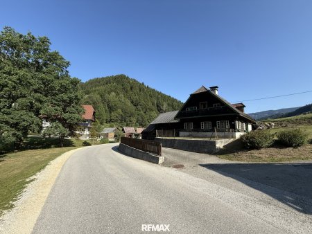 *** Tradition trifft Potenzial – renovierungsbedürftiges Bauernhaus mit viel Platz für neue Ideen ***