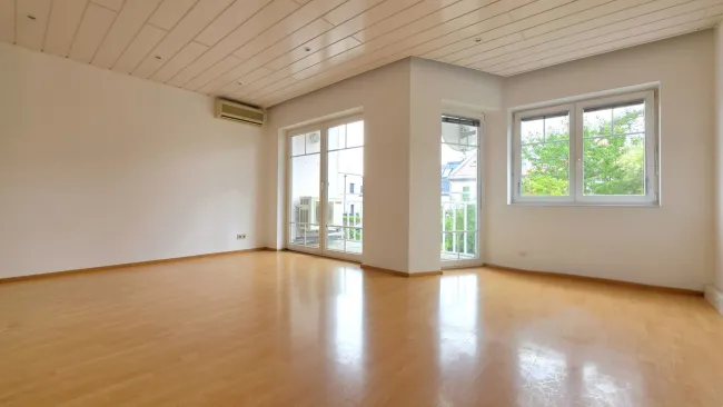 Moderne Neubauwohnung | 2 Zimmer | Süd-Loggia | Klimaanlage | Garage inklusive - Titelbild