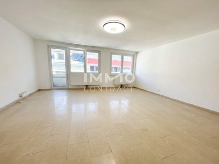 Helle 3-Zi-Wohnung mit Balkon! WG-geeignet, Top Ausstattung! Heizkosten bereits inkludiert!