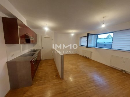 BITTE NUR SCHRIFTLICHE ANFRAGEN ! Helle, hübsche 2 Zimmer- Wohnung in der Guldengasse