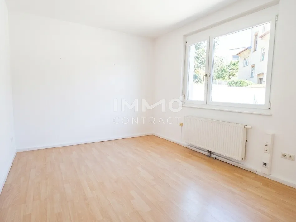 Modernes 3-Zimmer Büro mit 3 Stellplätzen im Regierungsviertel - Bild