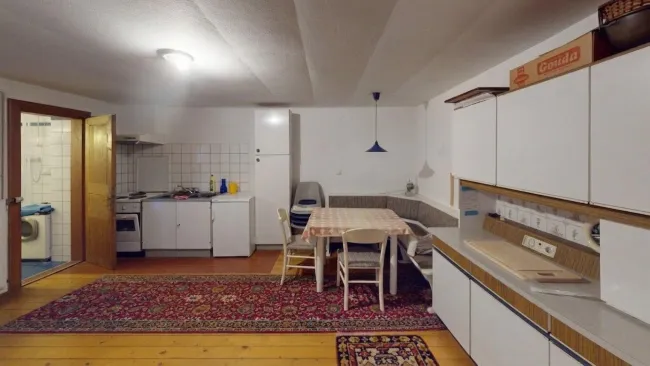 Einliegerwohnung - Wohnküche mit Essecke
