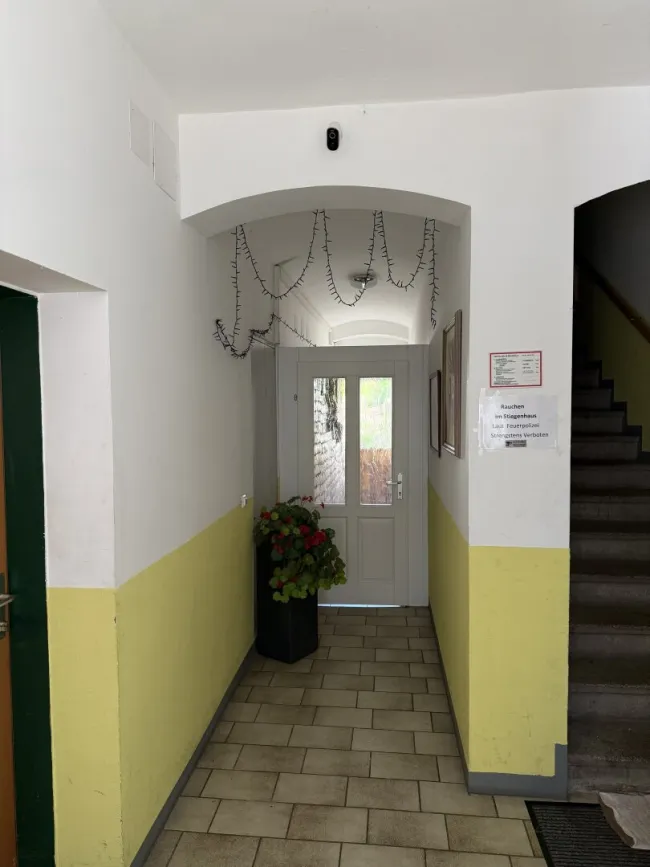 Mehrparteienhaus / Zinshaus in Linz-Urfahr mit Garten und Donaublick - Bild