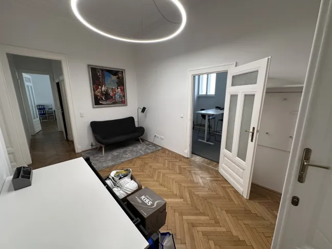BÜRO mit 4 Zimmern zur Miete nähe Karlskirche ab NOVEMBER 2026 - Bild