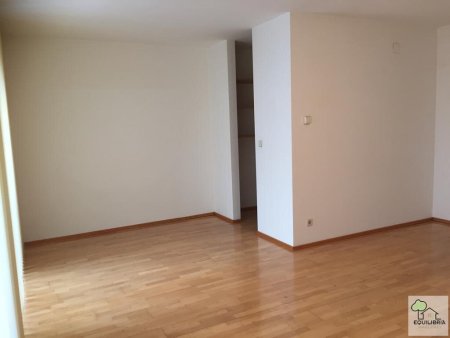 KLOSTERNEUBURG - NÄHE STADTPLATZ ca. 50 m² WOHNUNG