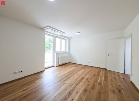Erstbezug nach Sanierung – Fernblick & 2 Loggien