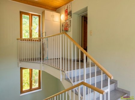 Wohnen nahe dem Faaker See – Wohnung mit Balkon und Carport