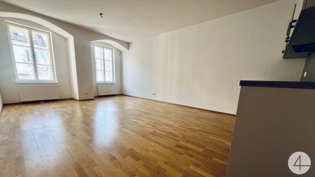 gut aufgeteilte & helle Wohnung - Innenhof Ruhelage - Stellplatz verfügbar - Nahe Burg Neulengbach