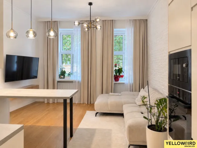 Hochwertig sanierte 3-Zimmer-Altbauwohnung I Zentrale Lage I Nähe Rochusmarkt - Titelbild
