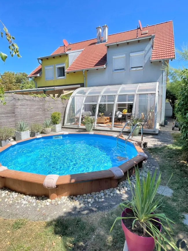 Blick vom Gaten Richtung Haus