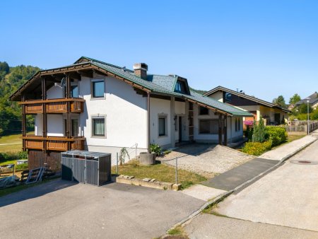 Viel Platz, viele Möglichkeiten: Ein-/Zweifamilenhaus mit ca. 340 m² Wohnfläche in Völkermarkt