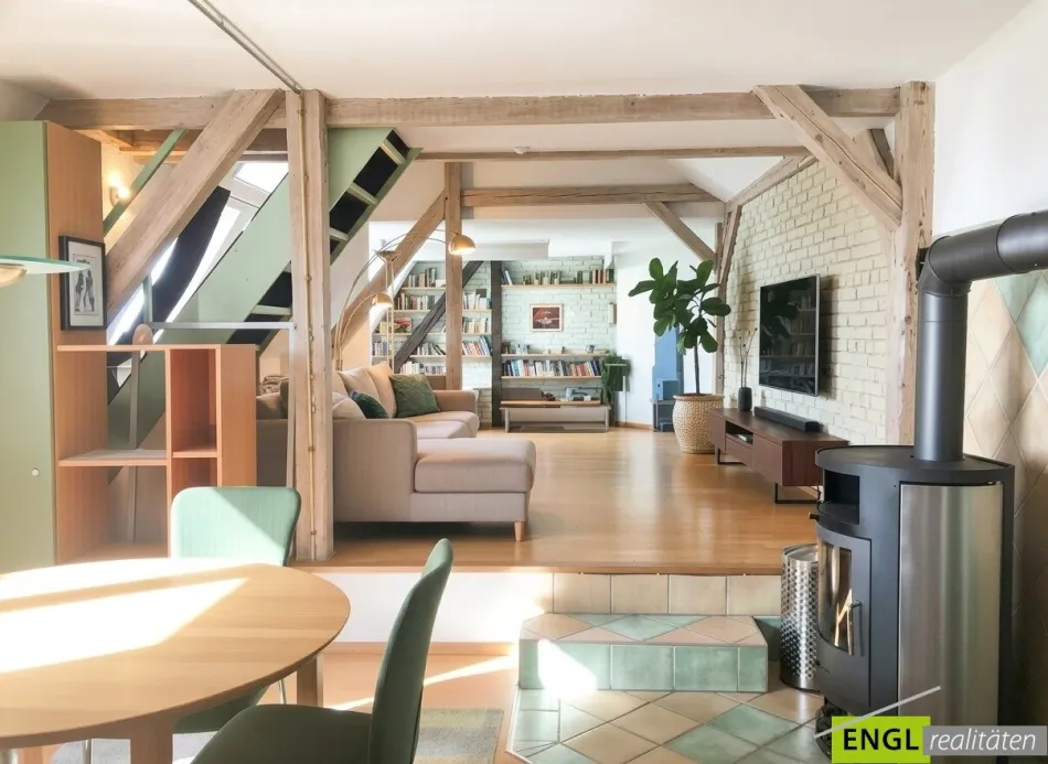 Gemütliches 3-Zimmer Loftwohnung im Dachgeschoss perfekt für Künstler, Single, Paare und kleine Familie - Bild