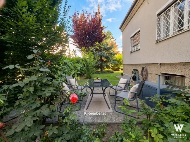 Großzügiges Haus mit viel Platz, zwei möglichen Wohneinheiten auf einem Eckgrundstück in ruhiger Lage in 1210 Wien - Großjedlersdorf - Bild