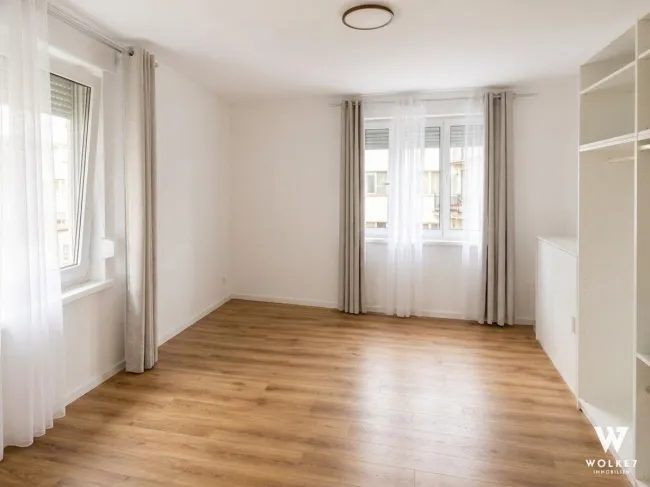 Lichtdurchflutete 4-Zimmer-Wohnung im Fasanviertel - Bild