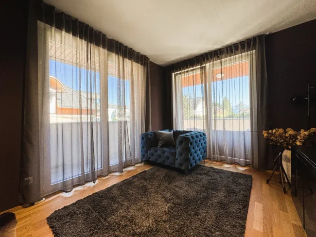 Zimmer I