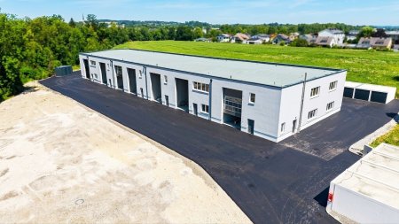 Betriebs-/Produktions- oder Lagerhallen mit Flächen von 59 - 175 m² im Gewerbepark Rüstorf / Schwanenstadt zu verkaufen / vermieten (Top 14c)