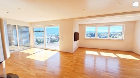 Haus mit phantastischem Mondseeblick - fußläufig ins Zentrum!