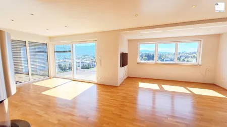 Haus mit phantastischem Mondseeblick - fußläufig ins Zentrum!