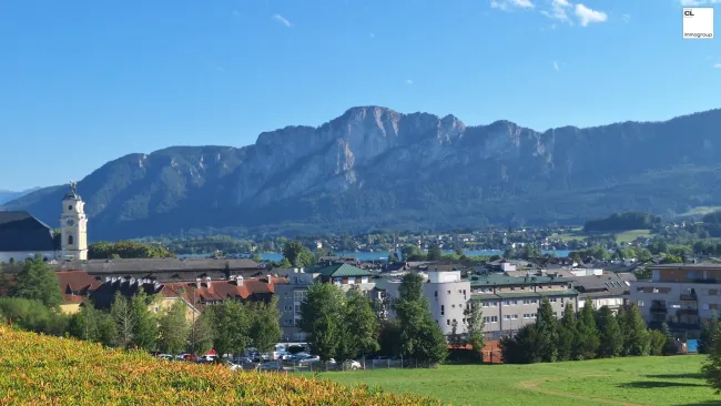 Haus mit phantastischem Mondseeblick - fußläufig ins Zentrum! - Titelbild