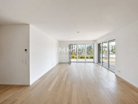 Commission-Free! 4 Rooms + a Separate Office and Private Garden in a Peaceful Location Between Oberlaa and Wienerberg