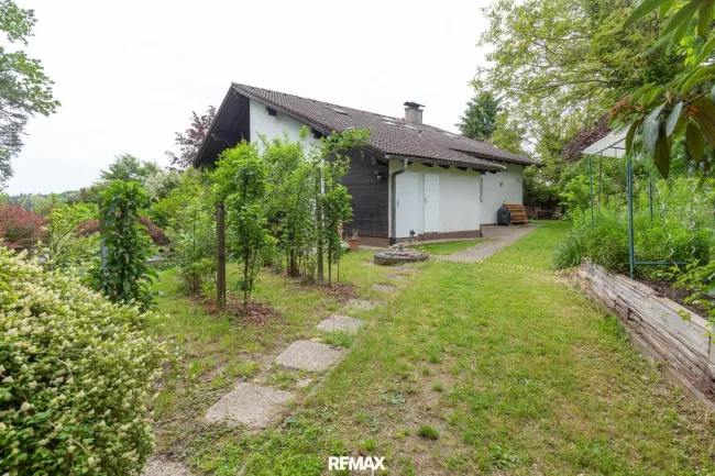 Hausansicht/Garten