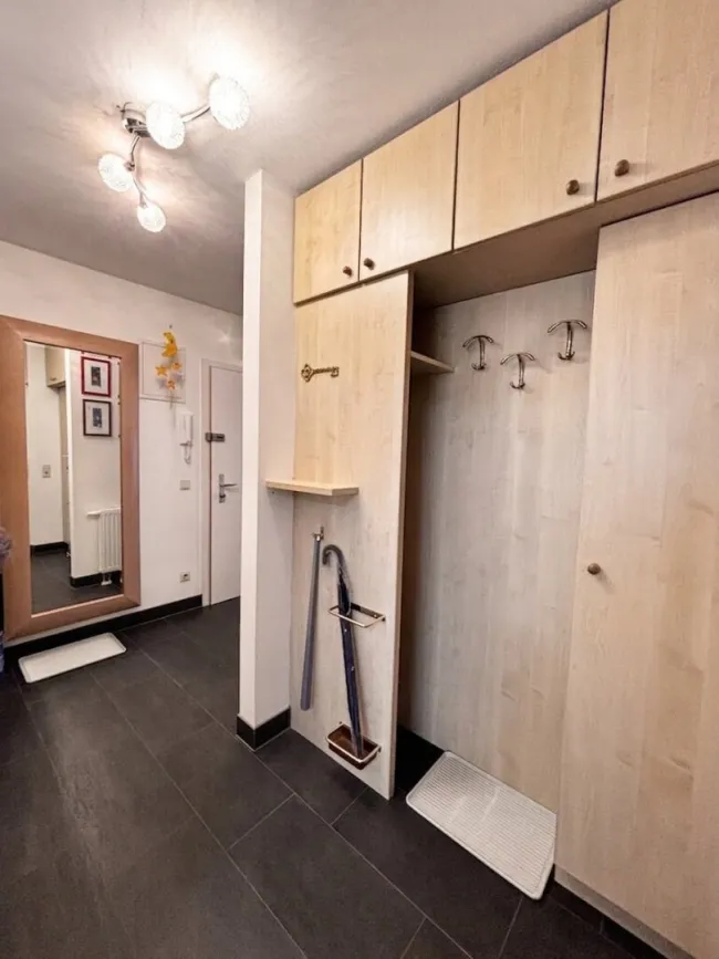 Charmante 3-Zimmer-Wohnung mit Tiefgaragenplatz im Herzen des 7. Bezirks - Bild