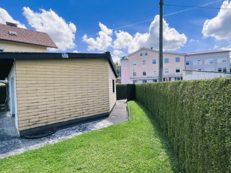 Garage seitlich