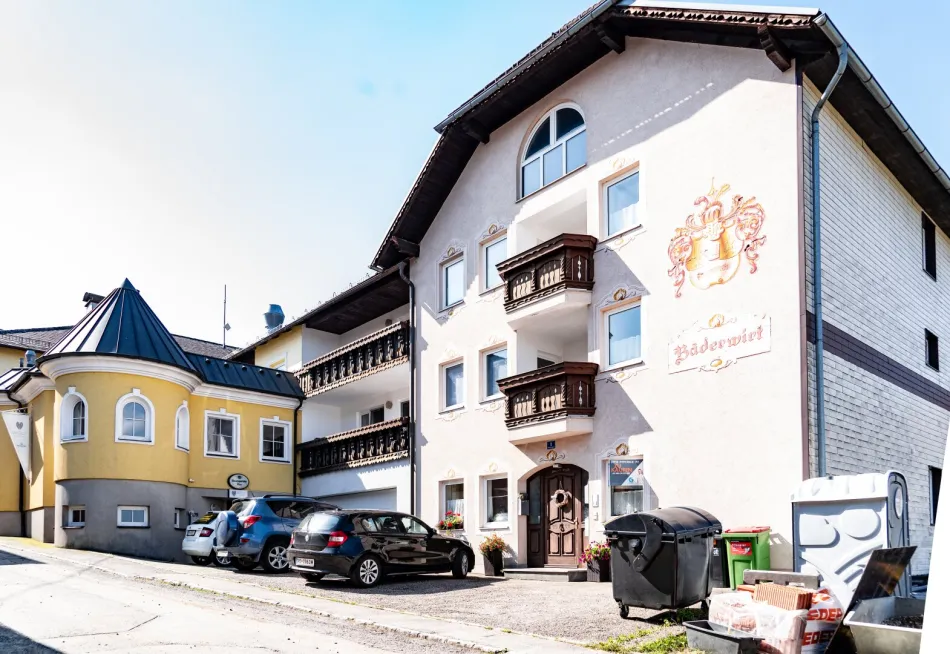Bezirk Rohrbach: Attraktives Zinshaus mit 3 Wohnungen zu KAUFEN - Bild