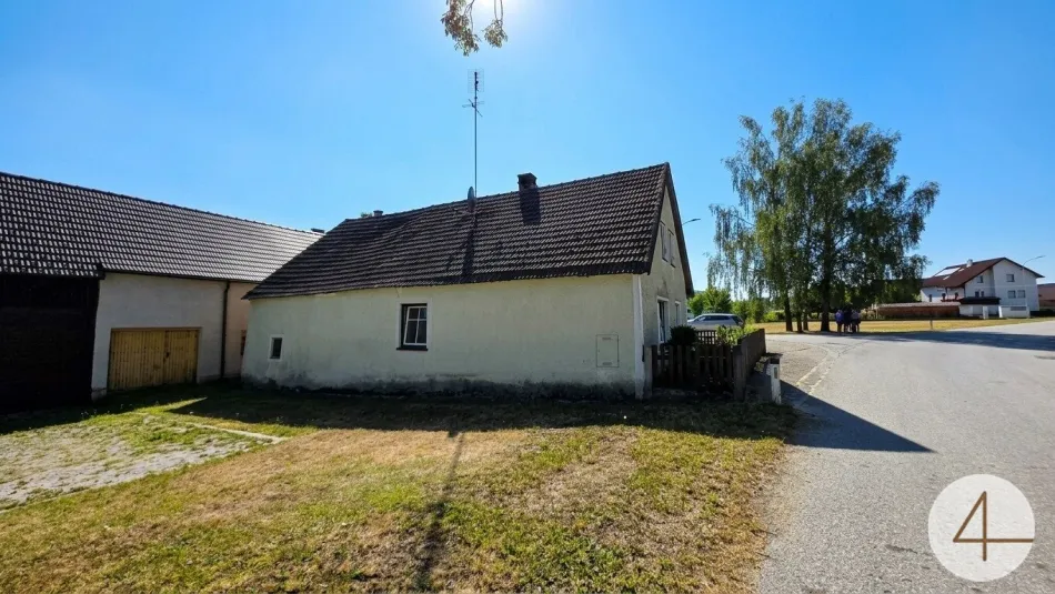 Kleines, stark sanierungsbedürftiges Haus – ideal für Handwerker - Bild