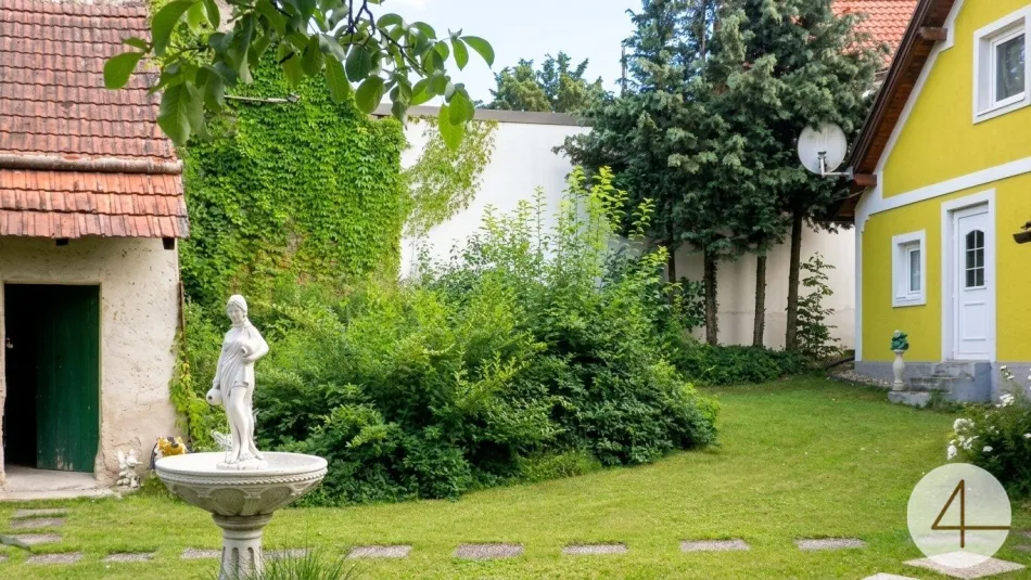 Landhaus in idyllischer Dorflage - Bild
