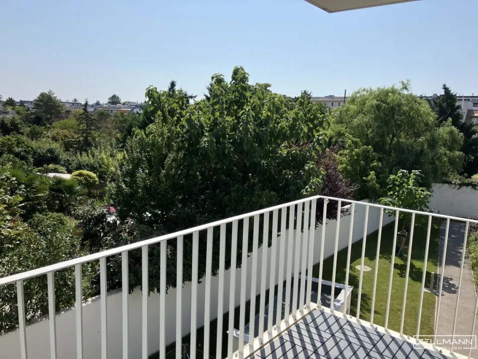 ANLEGER - 3,1% Rendite -Neuwertiges 2-Zimmerapartment mit Ruhebalkon und Fernblick | ZELLMANN IMMOBILIEN - Titelbild