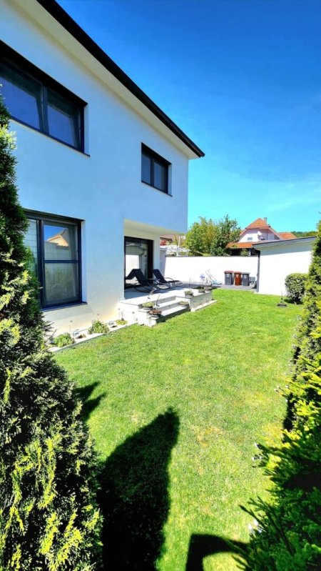 DOPPELTES GLÜCK! 2 Doppelhaushälften mit je 4 Zimmern und vielen Freiflächen in TOP Lage in Berndorf zu verkaufen!