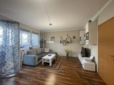 4-ZIMMER-WOHNUNG MIT LOGGIA UND TIEFGARAGENSTELLPLATZ