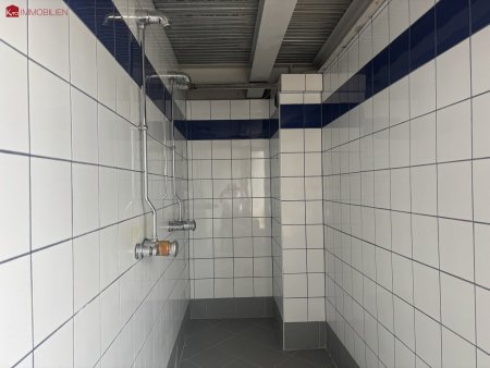 Lager in Hagenbrunn, Dusche, 2 WCs, Parkplatz