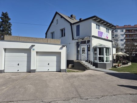 Flexibles Mehrgenerationenhaus mit Wohn-und Gewerbemöglichkeiten