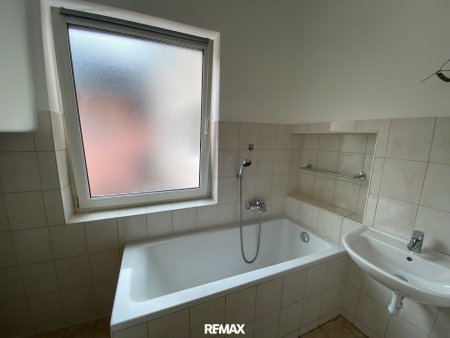 Solide Anlageimmobilie: Perfekt geschnittene WG-Wohnung in FH-Nähe!