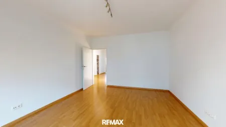 Balkon-Wohnung nahe Türkenschanzpark und Hugo-Wolf-Park