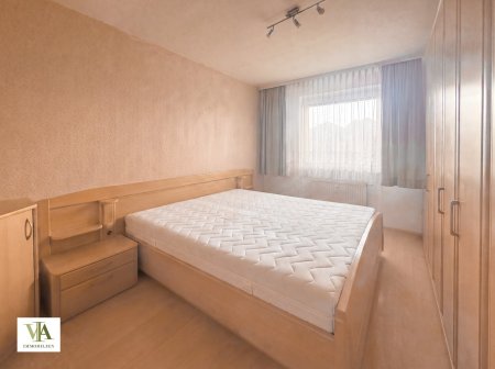 Gut aufgeteilte 3,5-Zimmer-Wohnung mit Balkon (Wohnfläche insg. ca. 65 m²) samt Garagenbox in Völs zu verkaufen