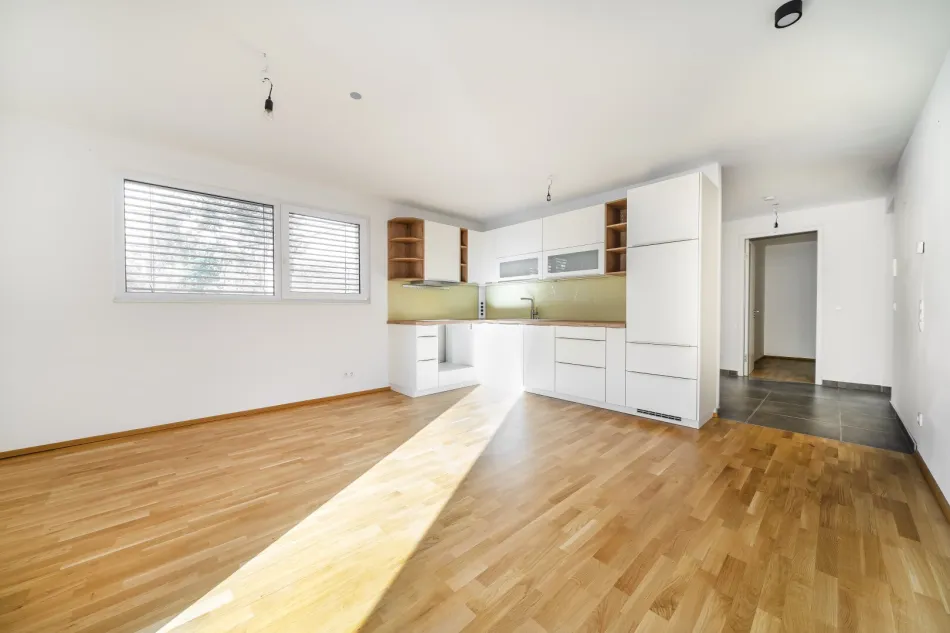 ***2-Zimmer-Neubauwohnung inklusive Küche mit Südbalkon in absoluter Ruhelage auf Eigengrund*** - Bild