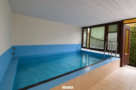 Schwimmbad