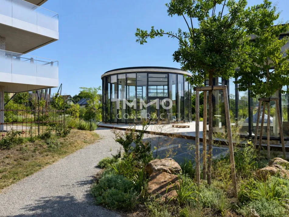 Commission-Free: Where City Living Feels Like a Private Escape - Titelbild